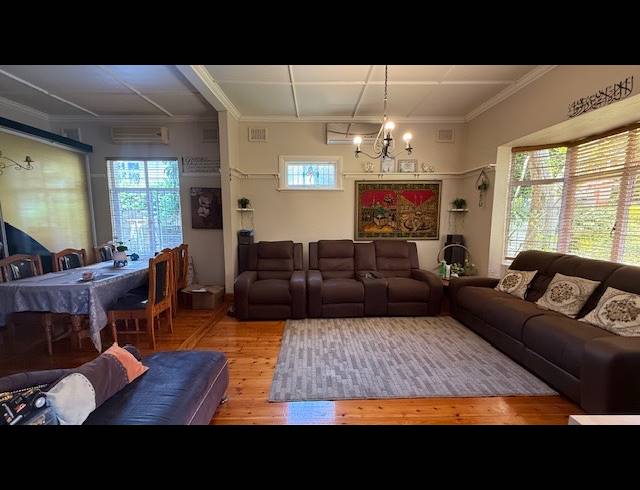 4 BEDROOM HOUSE TO LET IN GLENWOOD